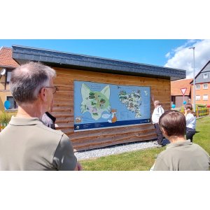 Eröffnung Pirschpfad Dieterode 2022 - Bushaltestelle